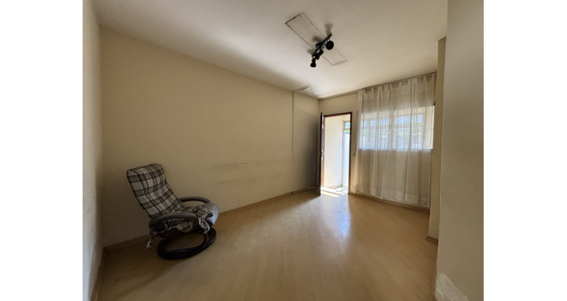 Casa Térrea à venda no Bairro do Jardim Santo Elias na Rua Durval Fernandes Chaves