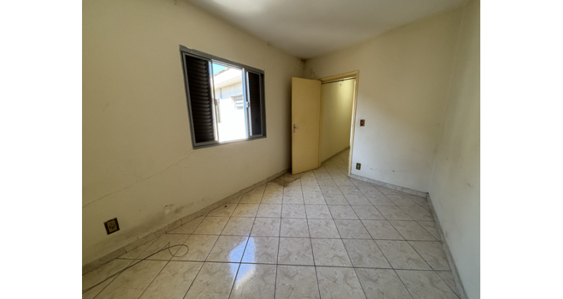 Casa Térrea à venda no Bairro do Jardim Santo Elias na Rua Durval Fernandes Chaves