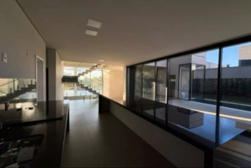 Belo Sobrado à venda em Votorantim no Bairro Alphaville Nova Esplanada 3 na Alameda Quebec