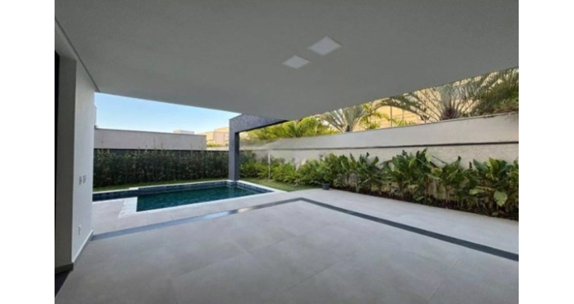 Belo Sobrado à venda em Votorantim no Bairro Alphaville Nova Esplanada 3 na Alameda Quebec