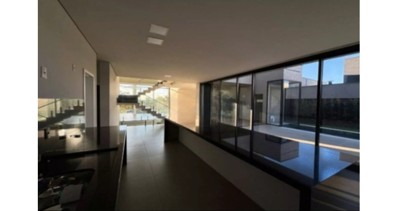 Belo Sobrado à venda em Votorantim no Bairro Alphaville Nova Esplanada 3 na Alameda Quebec