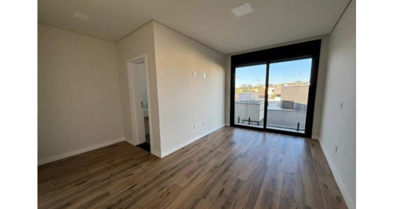 Belo Sobrado à venda em Votorantim no Bairro Alphaville Nova Esplanada 3 na Alameda Quebec