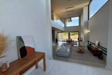 Belo Sobrado à venda em Votorantim no Bairro do Alphaville Nova Esplanada 4 na Rua Pisa