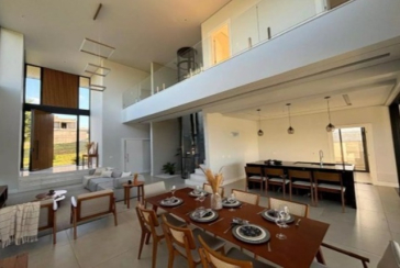 Belo Sobrado à venda em Votorantim no Bairro do Alphaville Nova Esplanada 4 na Rua Pisa