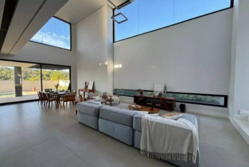 Belo Sobrado à venda em Votorantim no Bairro do Alphaville Nova Esplanada 4 na Rua Pisa