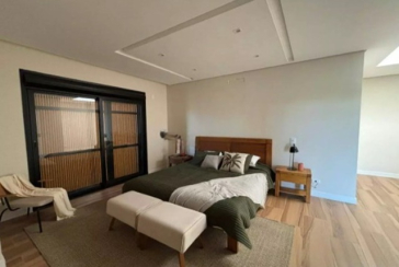 Belo Sobrado à venda em Votorantim no Bairro do Alphaville Nova Esplanada 4 na Rua Pisa