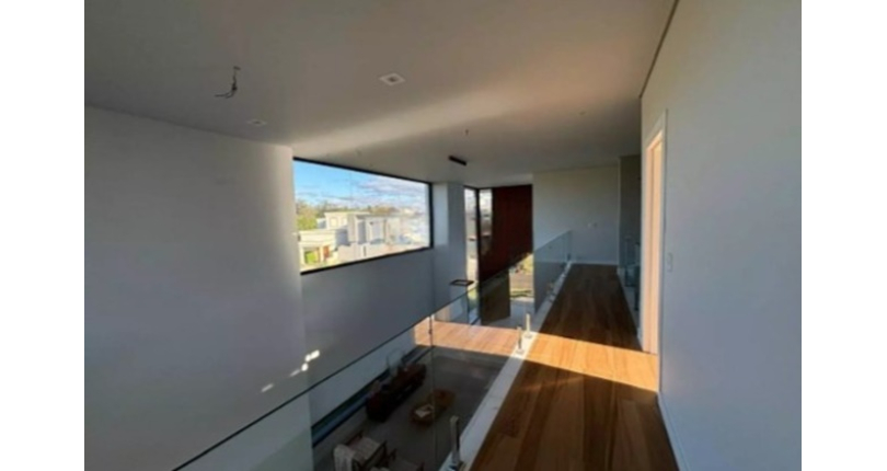 Belo Sobrado à venda em Votorantim no Bairro do Alphaville Nova Esplanada 4 na Rua Pisa