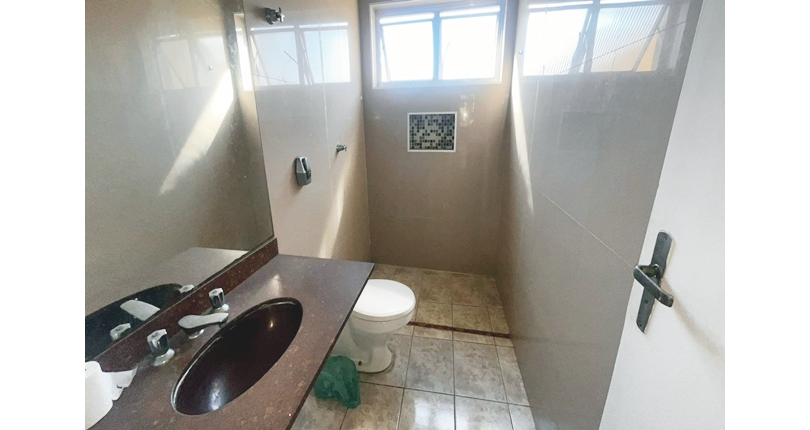 Sobrado à venda no Bairro do Jardim Santo Elias na Rua Domingos Sérgio dos Anjos