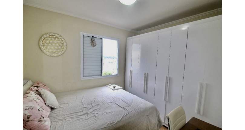  Apartamento à venda no Parque Maria Domitila na Rua Willis Roberto Banks 525