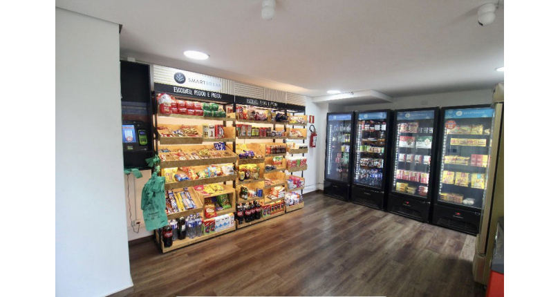  Apartamento à venda no Parque Maria Domitila na Rua Willis Roberto Banks 525