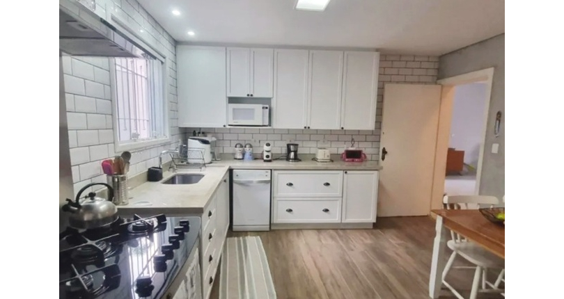 Lindo Sobrado à venda no Bairro do Parque São Domingos na Rua João Moreira