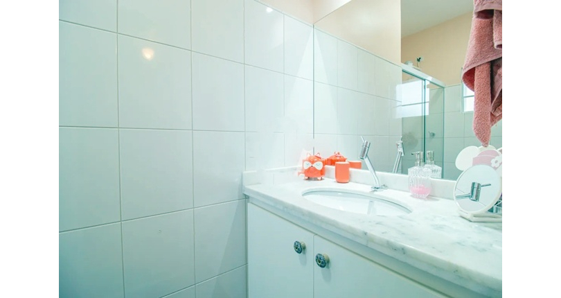 Lindo Sobrado à venda no Bairro do Parque São Domingos na Rua João Moreira