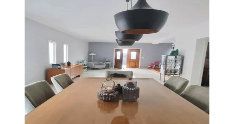 Lindo Sobrado à venda no Bairro do Parque São Domingos na Rua João Moreira