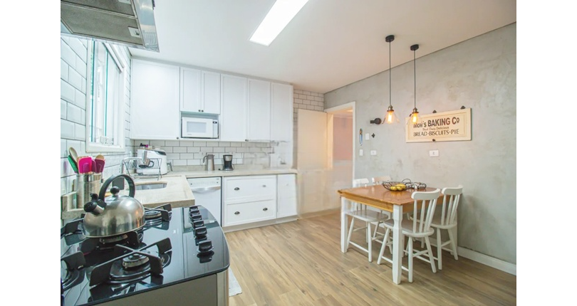 Lindo Sobrado à venda no Bairro do Parque São Domingos na Rua João Moreira