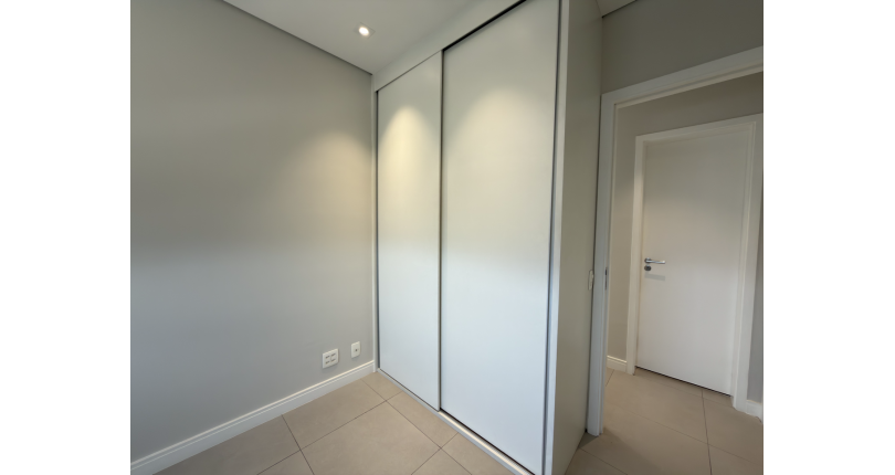 Apartamento à venda Avenida Ômega, 442, Melville Empresarial I e II - Imóveis à Venda