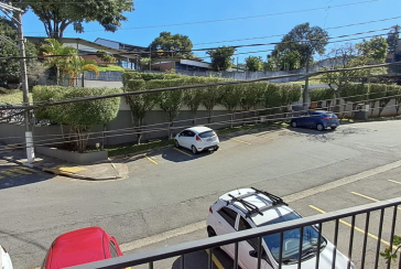 Belo Apartamento à venda no Bairro do Jardim Santa Mônica na Avenida Santa Monica 593