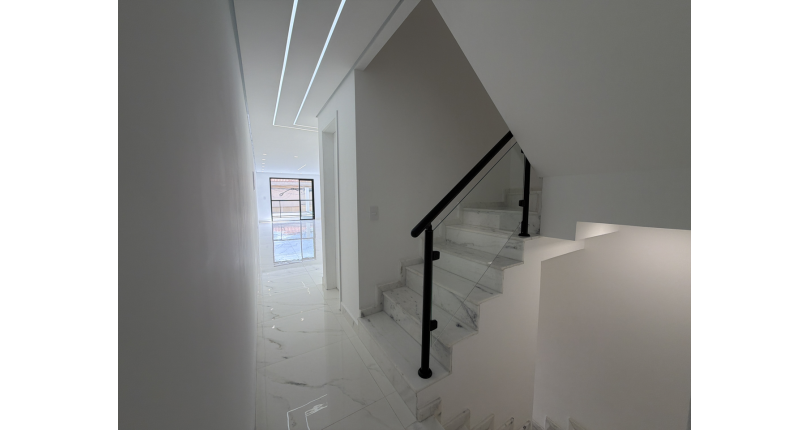 Belíssimo Sobrado novo à venda no Bairro do Parque São Domingos na Rua Homero Sales 758