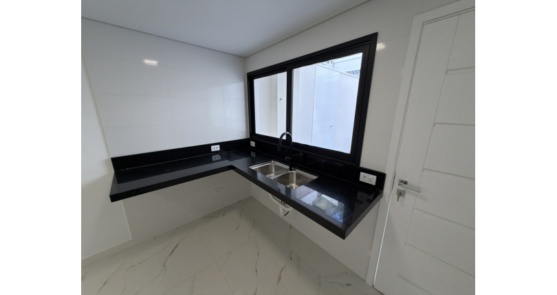 Belíssimo Sobrado novo à venda no Bairro do Parque São Domingos na Rua Homero Sales 758