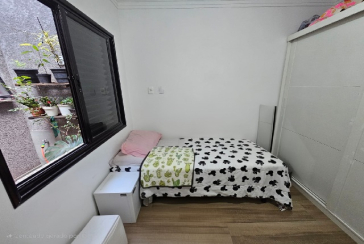 Belo Sobrado à venda no Bairro do  Jardim Marisa na Rua Avelino Ginjo