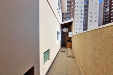  Belo Sobrado à venda no Bairro da Vila Barreto na Rua José Albano