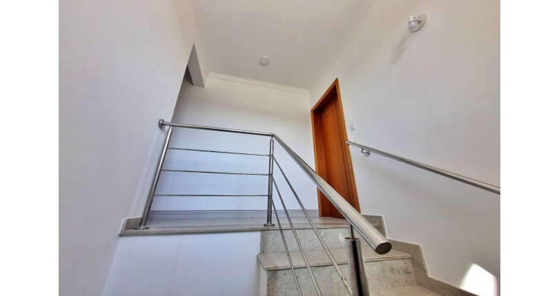  Belo Sobrado à venda no Bairro da Vila Barreto na Rua José Albano