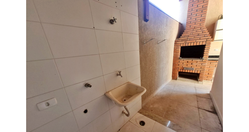  Belo Sobrado à venda no Bairro da Vila Barreto na Rua José Albano