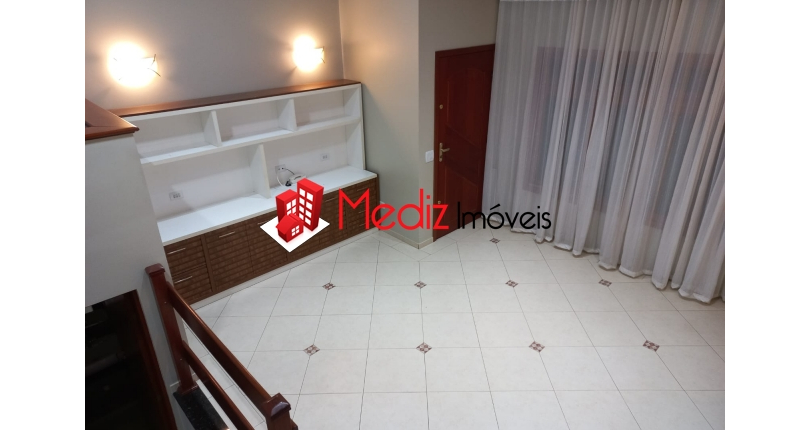 Bela Casa assobradada à venda no Bairro do Jardim Cidade Pirituba na Rua Pináceas