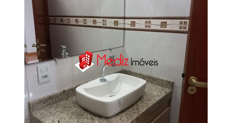 Bela Casa assobradada à venda no Bairro do Jardim Cidade Pirituba na Rua Pináceas