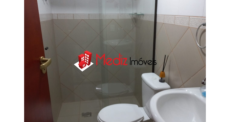 Bela Casa assobradada à venda no Bairro do Jardim Cidade Pirituba na Rua Pináceas