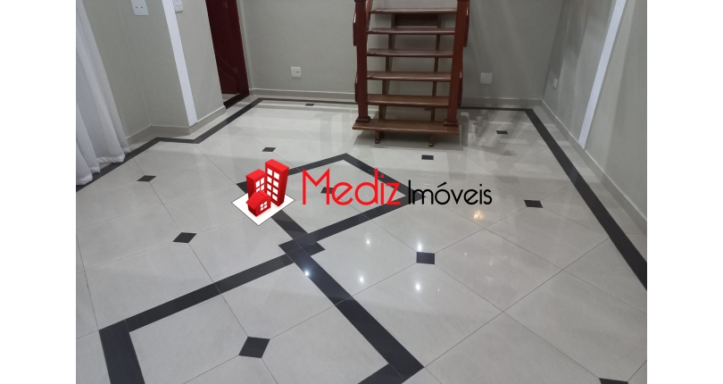 Bela Casa assobradada à venda no Bairro do Jardim Cidade Pirituba na Rua Pináceas