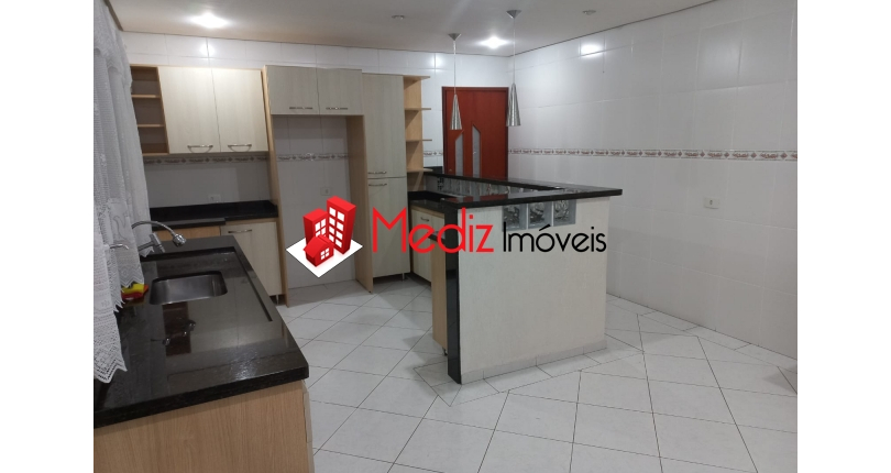 Bela Casa assobradada à venda no Bairro do Jardim Cidade Pirituba na Rua Pináceas