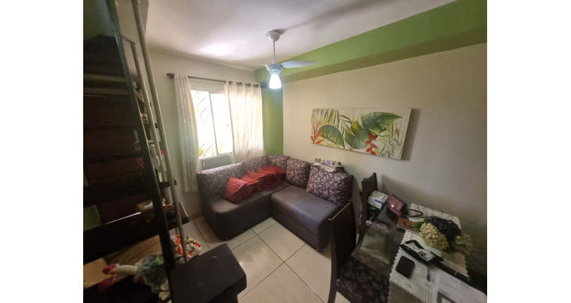 Belo Sobrado à venda no Bairro do Jardim Vivan na Rua Elvira Hidalgo