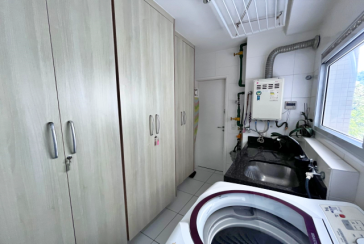 Belo Apartamento à venda no Guarujá no Bairro Enseada na Rua Inácio Miguel Stéfano 253