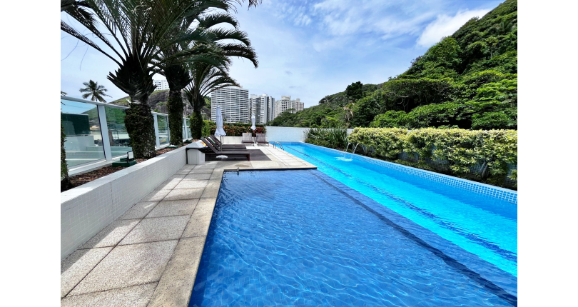 Belo Apartamento à venda no Guarujá no Bairro Enseada na Rua Inácio Miguel Stéfano 253