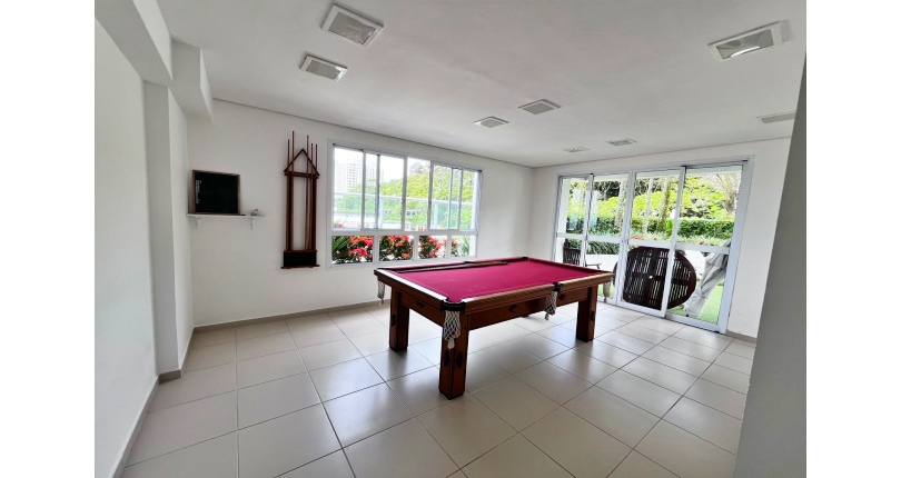 Belo Apartamento à venda no Guarujá no Bairro Enseada na Rua Inácio Miguel Stéfano 253