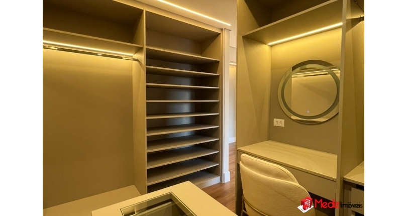 Belo Apartamento à venda em Barueri no Bairro do Alphaville Centro Industrial e Empresarial/Alphaville