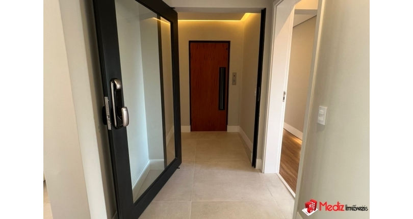 Belo Apartamento à venda em Barueri no Bairro do Alphaville Centro Industrial e Empresarial/Alphaville