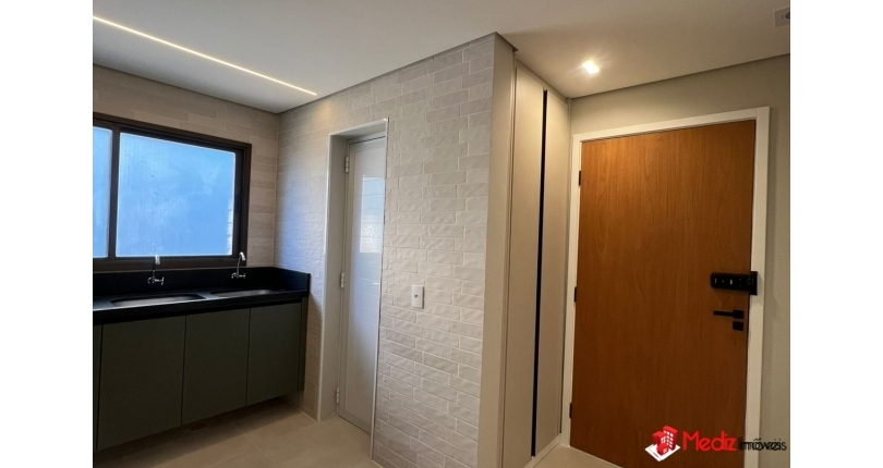 Belo Apartamento à venda em Barueri no Bairro do Alphaville Centro Industrial e Empresarial/Alphaville