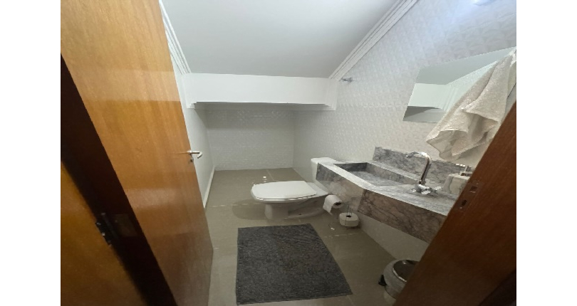 Sobrado à venda Rua Domingos de Magalhães, Parque Maria Domitila - Imóveis à Venda