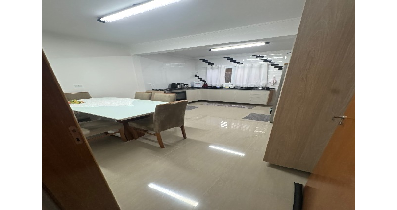 Sobrado à venda Rua Domingos de Magalhães, Parque Maria Domitila - Imóveis à Venda