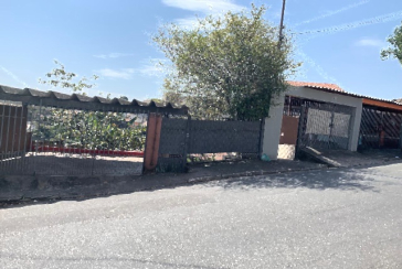 Casa à venda no Bairro da Vila Boaçava na Rua Jurubim