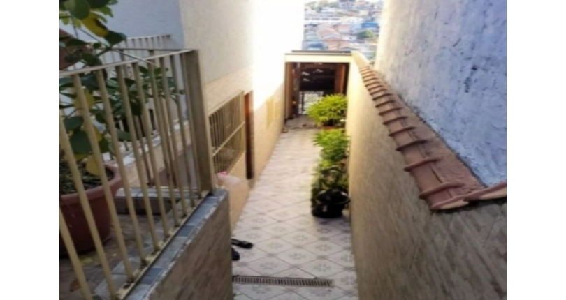 Sobrado à venda no Bairro da Vila Jaguari na Rua Antônio Gonçalves Valim,