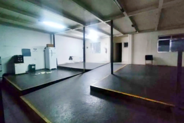 Imóvel Comercial à venda no Bairro do Parque São Domingos na Rua Waltrudes Correa