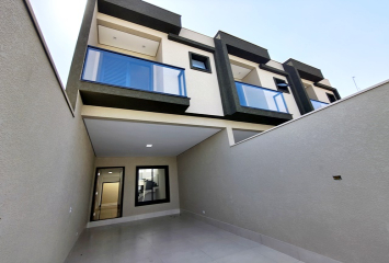 Lindo Sobrado novo à venda no Bairro do Jardim Maristela na Rua Horácio Romeu 186