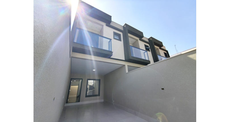 Lindo Sobrado novo à venda no Bairro do Jardim Maristela na Rua Horácio Romeu 186