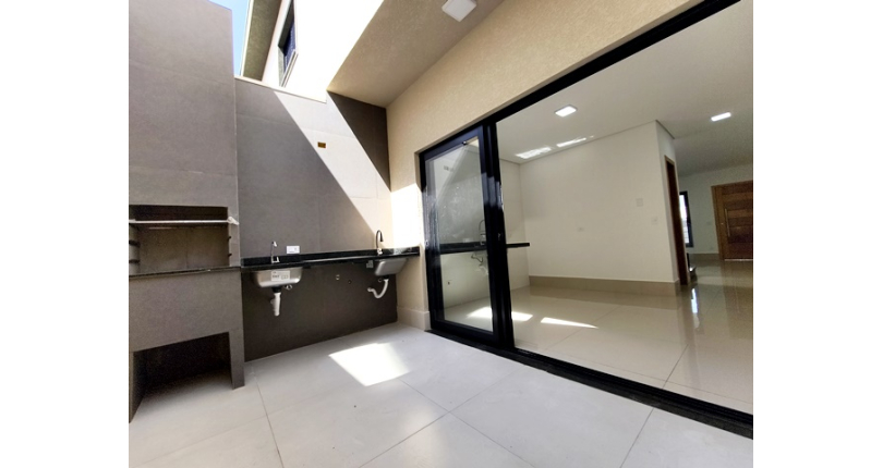 Lindo Sobrado novo à venda no Bairro do Jardim Maristela na Rua Horácio Romeu 186