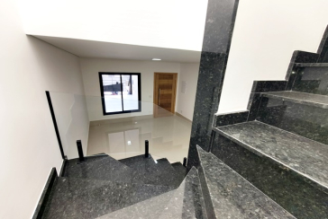  Lindo Sobrado novo à venda no Bairro do Jardim Maristela na Rua Horácio Romeu 188