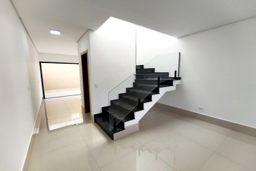  Lindo Sobrado novo à venda no Bairro do Jardim Maristela na Rua Horácio Romeu 188