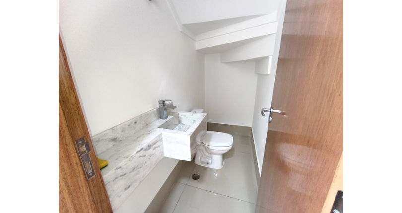  Lindo Sobrado novo à venda no Bairro do Jardim Maristela na Rua Horácio Romeu 188