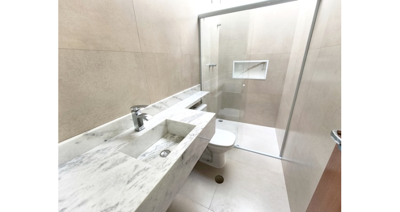  Lindo Sobrado novo à venda no Bairro do Jardim Maristela na Rua Horácio Romeu 190